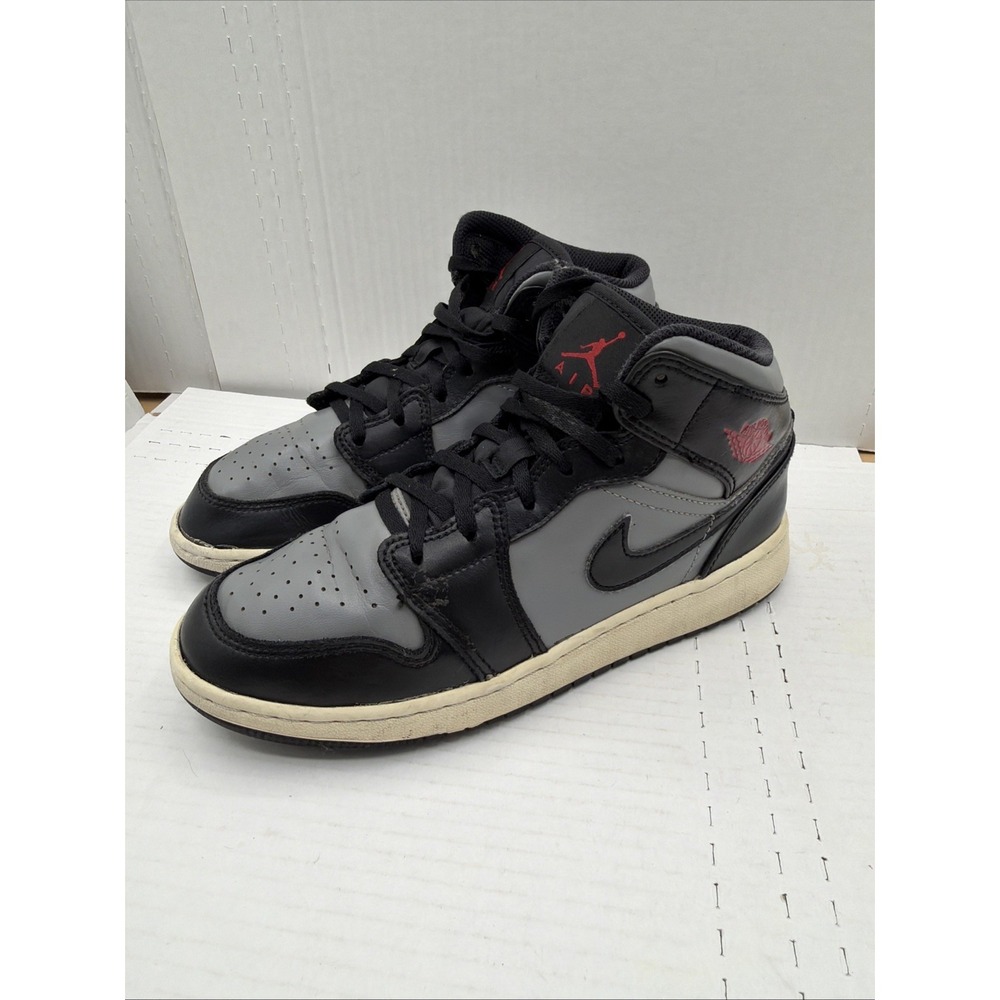 Air Jordan 1 Mid 'Shadow' GS Size 5Y Shoe Black Red Grey 554725-096